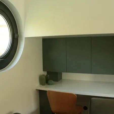 Tres Cosy - Independant Dans Peniche - Paris 16 Puteaux